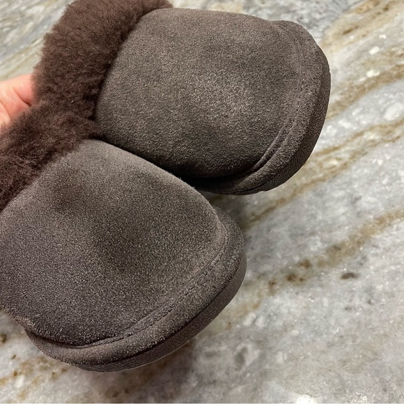 Women’s Brown Suede Leather sheepskin lining slippers Large - Picture 6 of 9